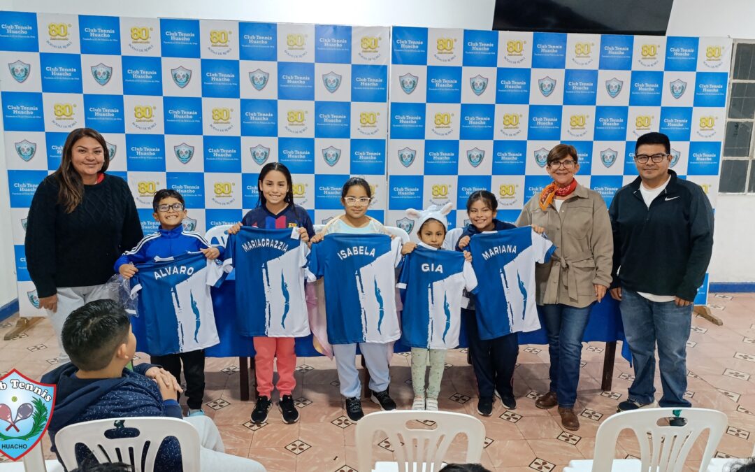 Selección de Natación – Entrega de Polos Oficiales