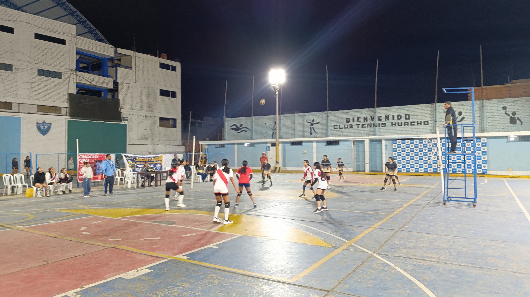 Arrancó el Campeonato de Vóley del Club Tennis Huacho