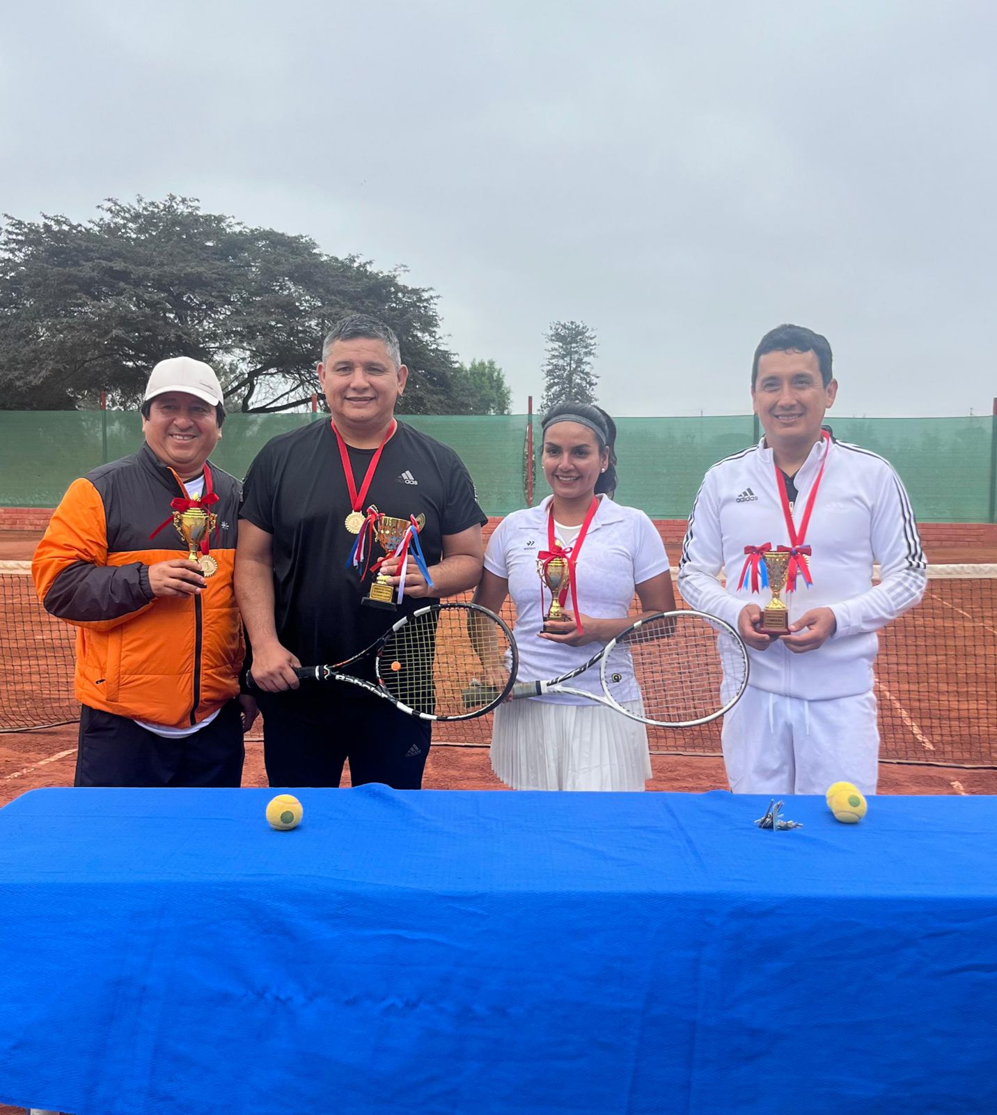Ganadores del Torneo Interno Club Tennis Huacho
